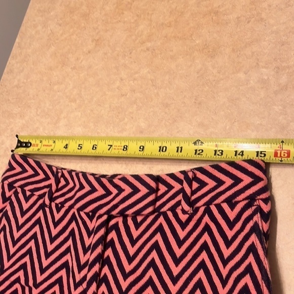 Ann Taylor LOFT The Riviera Shorts size 2 Coral pink Navy Chevron Stripe cotton - Picture 9 of 11